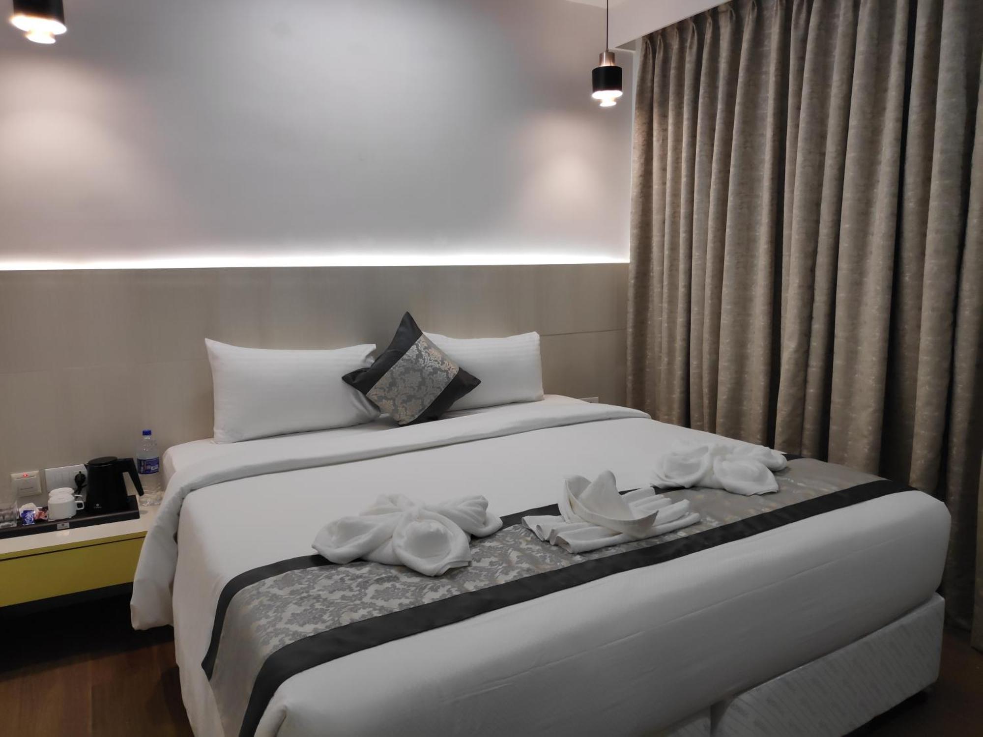 White House By Maxxvalue Service Apartments Bandra Мумбаи Экстерьер фото