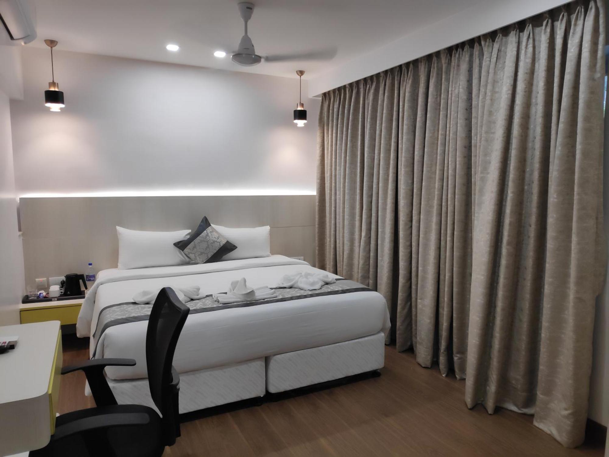 White House By Maxxvalue Service Apartments Bandra Мумбаи Экстерьер фото