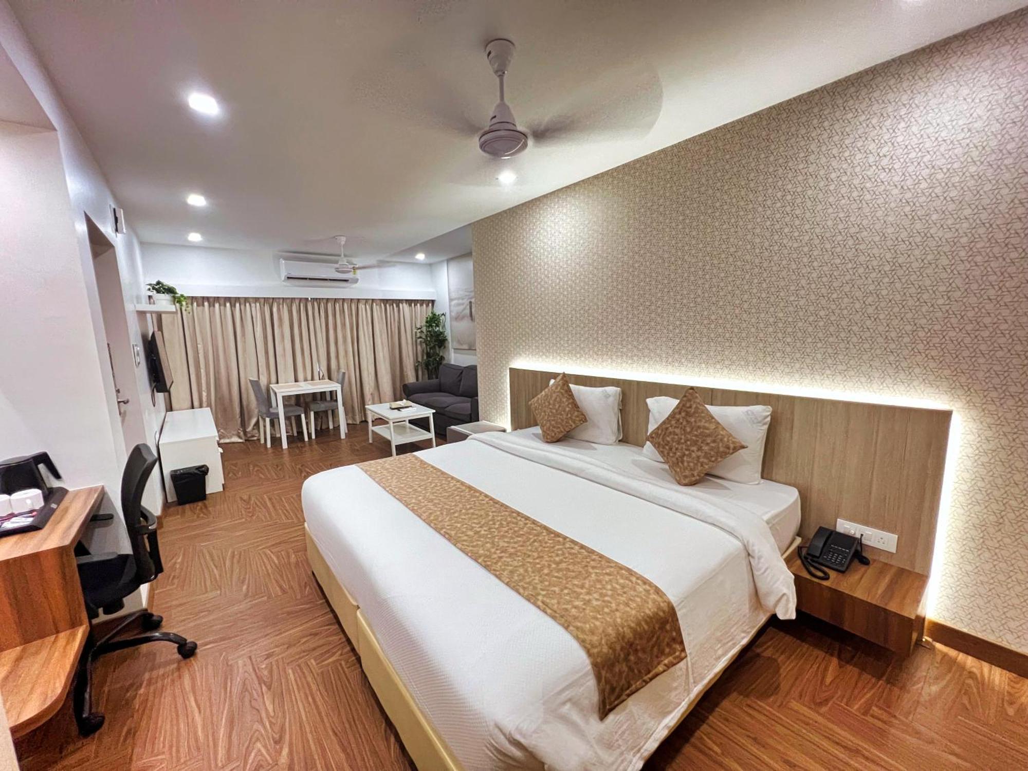 White House By Maxxvalue Service Apartments Bandra Мумбаи Экстерьер фото