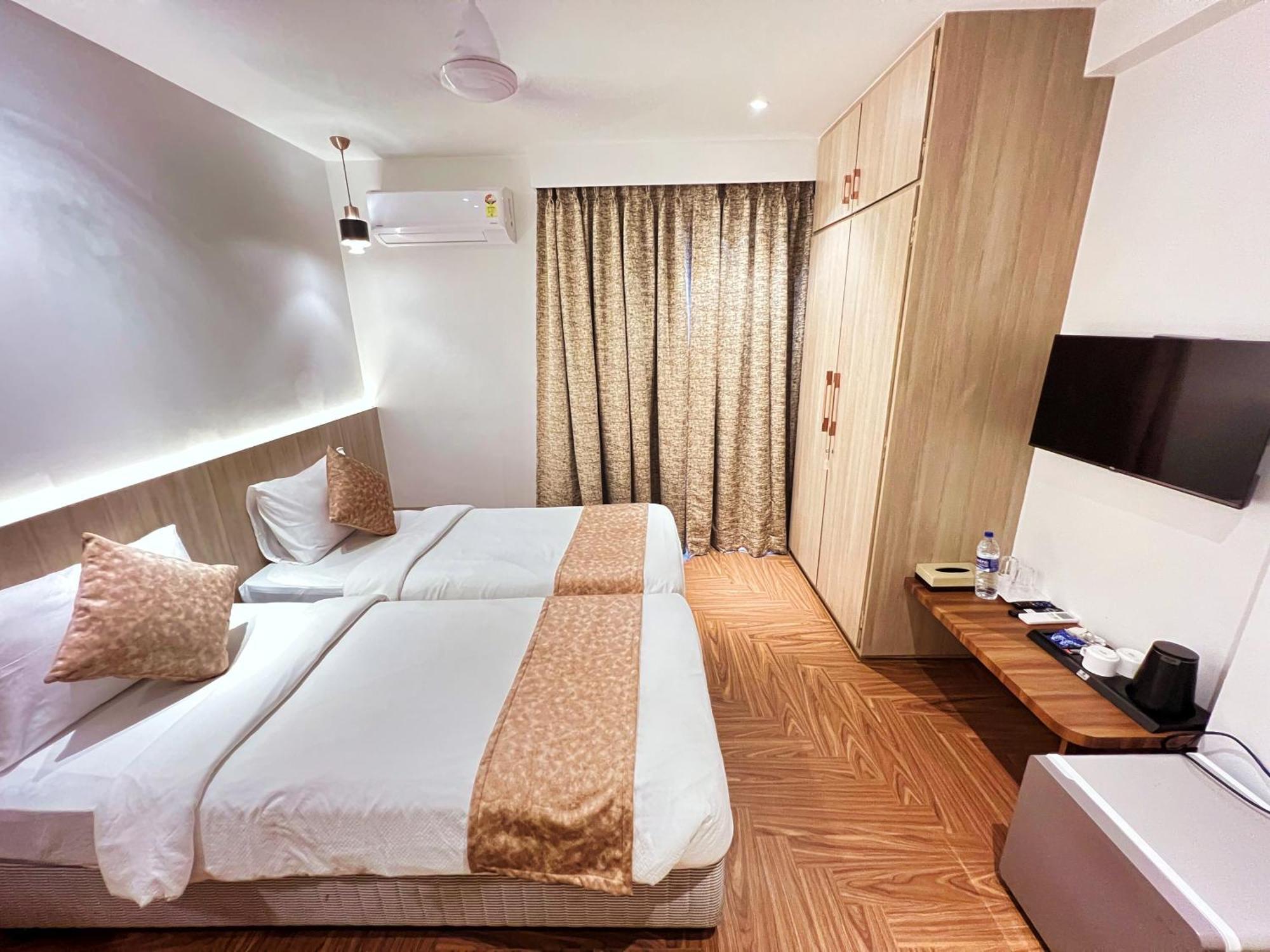 White House By Maxxvalue Service Apartments Bandra Мумбаи Экстерьер фото