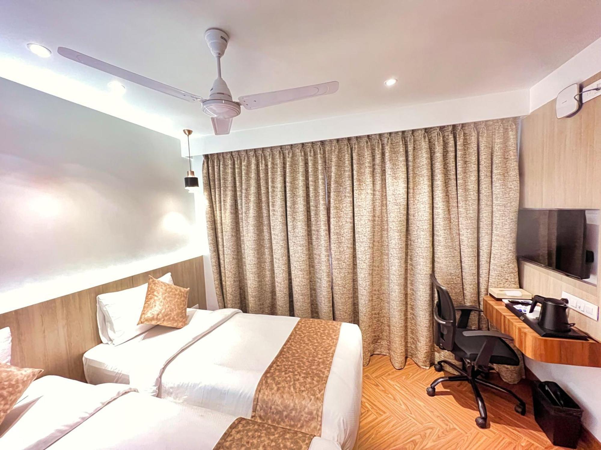 White House By Maxxvalue Service Apartments Bandra Мумбаи Экстерьер фото