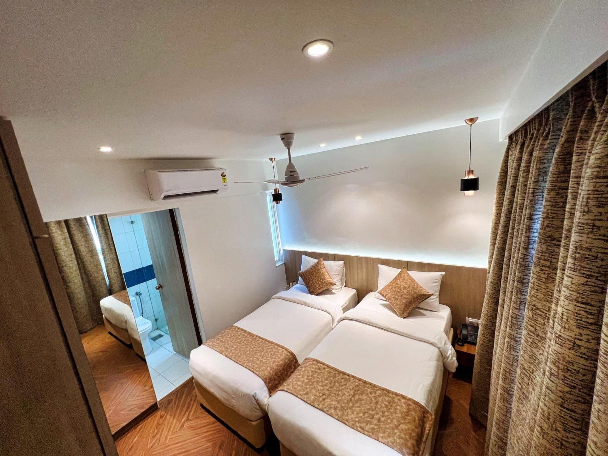 White House By Maxxvalue Service Apartments Bandra Мумбаи Экстерьер фото
