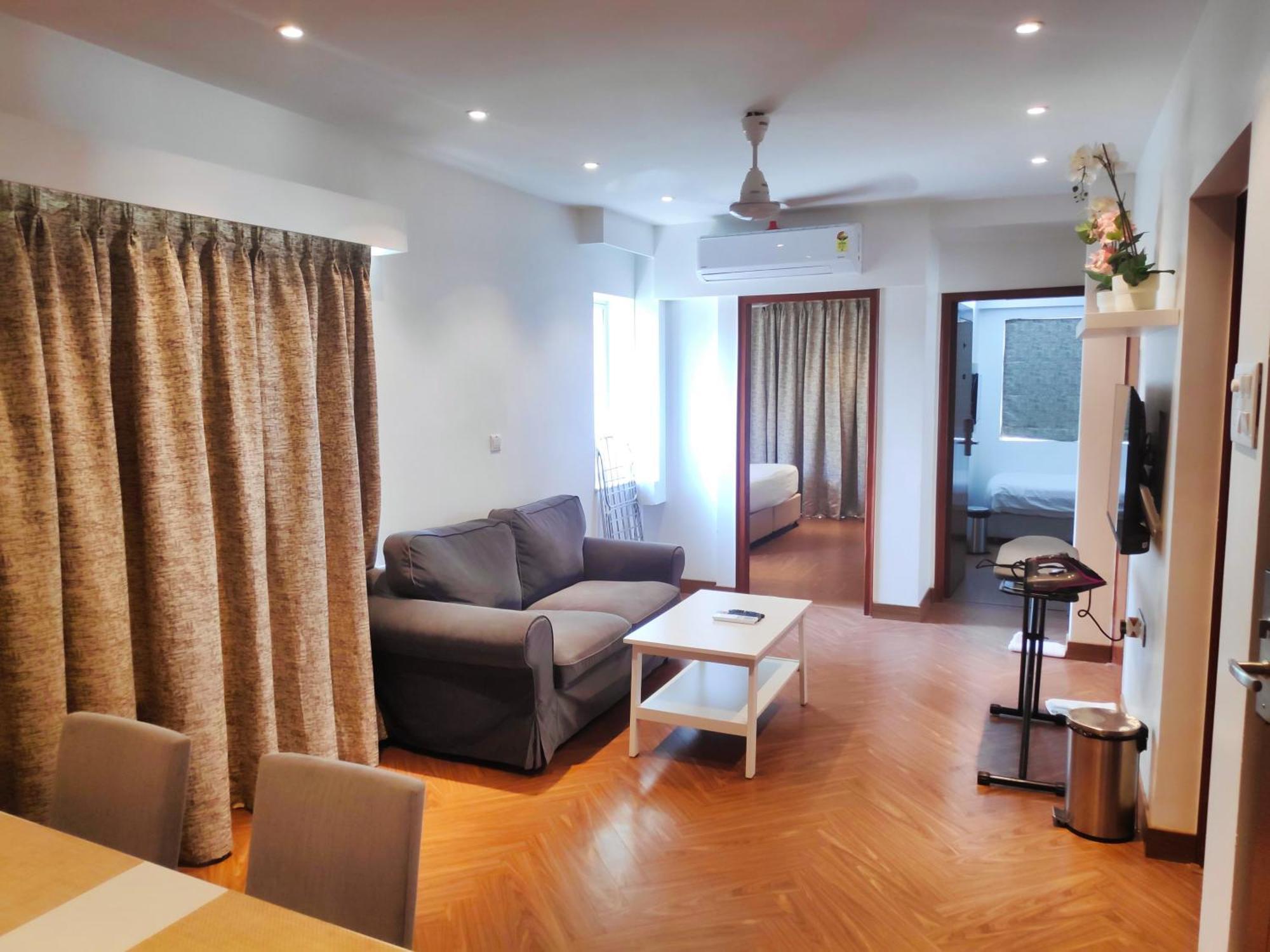 White House By Maxxvalue Service Apartments Bandra Мумбаи Экстерьер фото