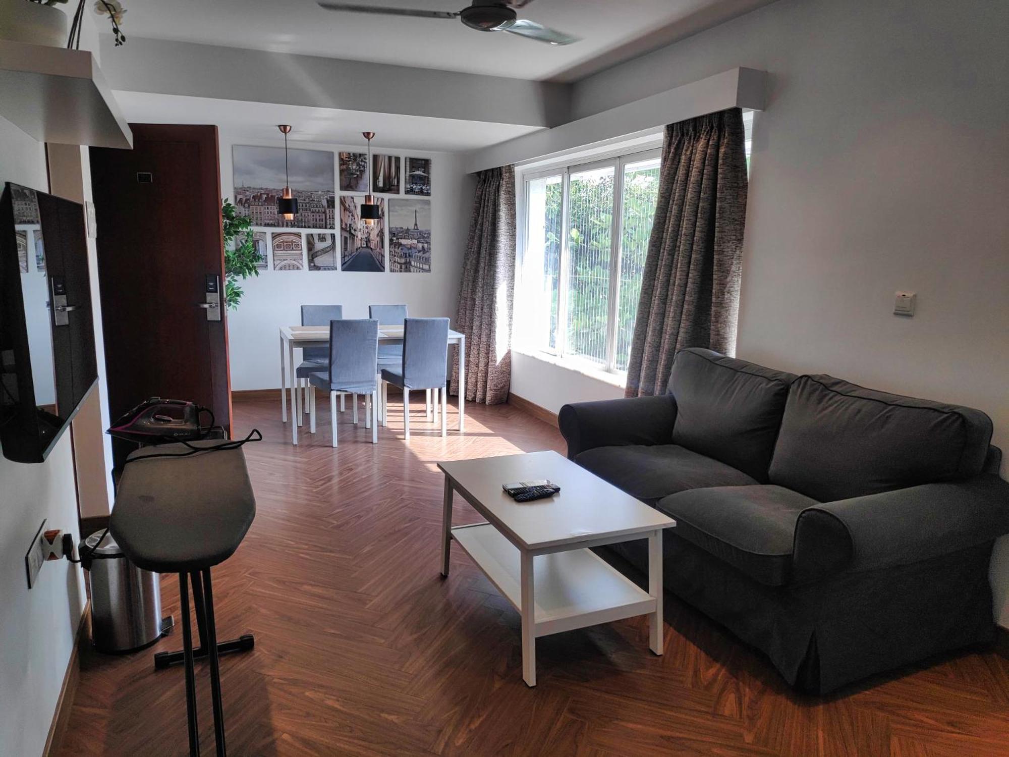White House By Maxxvalue Service Apartments Bandra Мумбаи Экстерьер фото