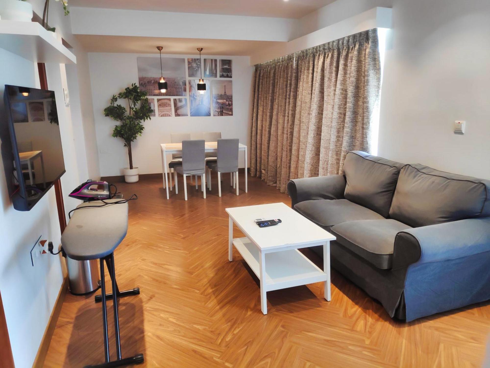 White House By Maxxvalue Service Apartments Bandra Мумбаи Экстерьер фото